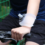 gourde-bracelet-poignet