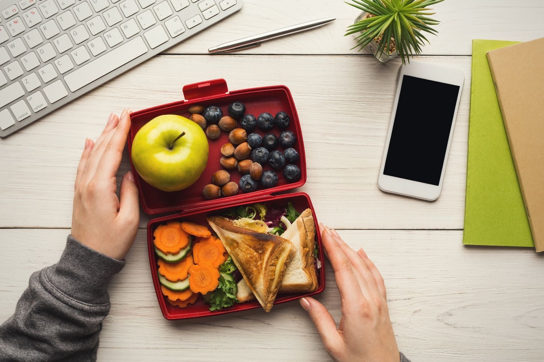 pause-déjeuner-Rapide-fait-maison-à-emporter-au-bureau-healthy-lunch